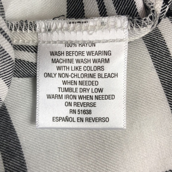 EPIC THREADS Plaided Black & White Kid Size M - Picture 7 of 9